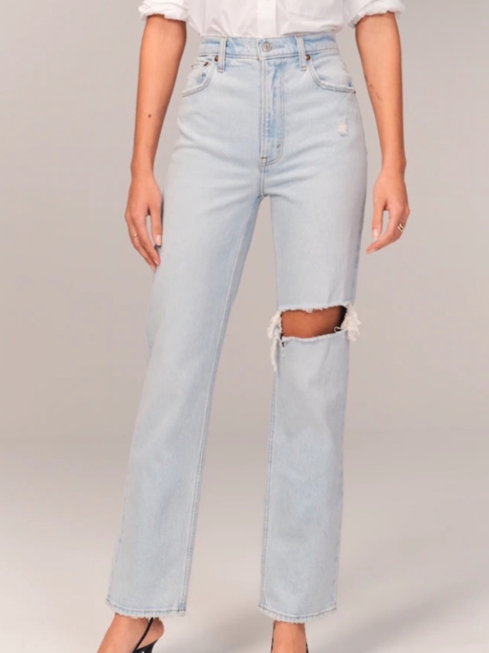 Abercrombie & Fitch 90’s Straight Ultra High Rise Jean